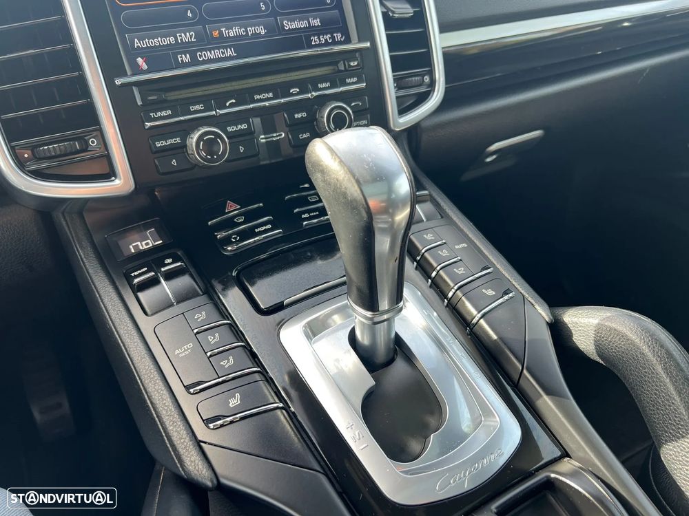Porsche Cayenne Tiptronic S - 15