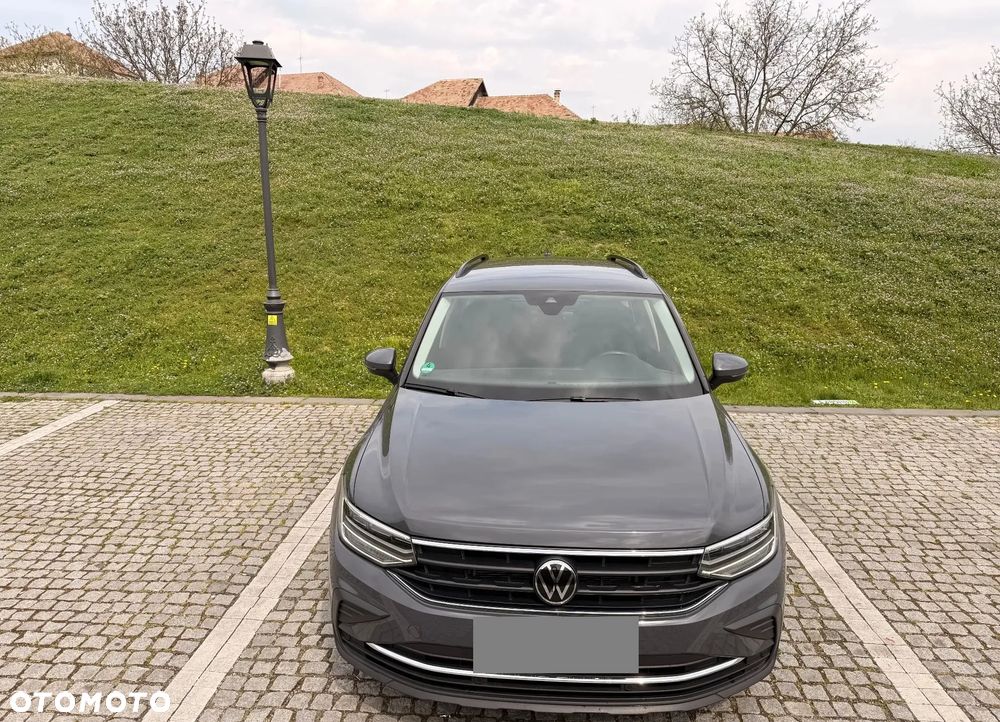 Volkswagen Tiguan 2.0 TDI SCR 4Mot Elegance DSG - 23