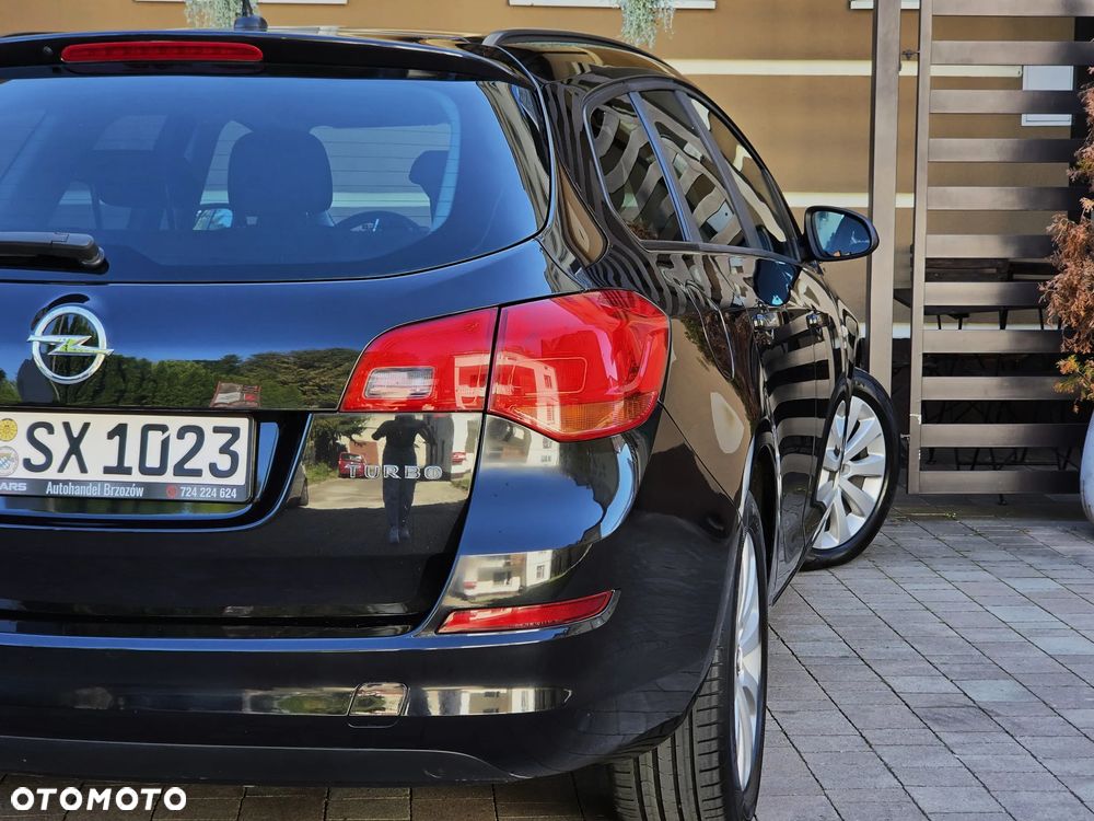 Opel Astra 1.6 Turbo 150 Jahre - 28