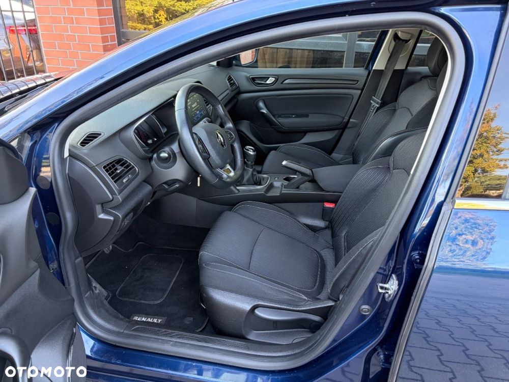 Renault Megane 1.5 Blue dCi Intens - 20