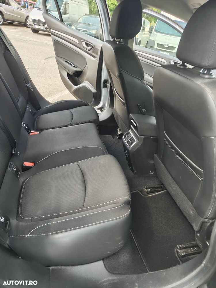 Renault Megane - 24