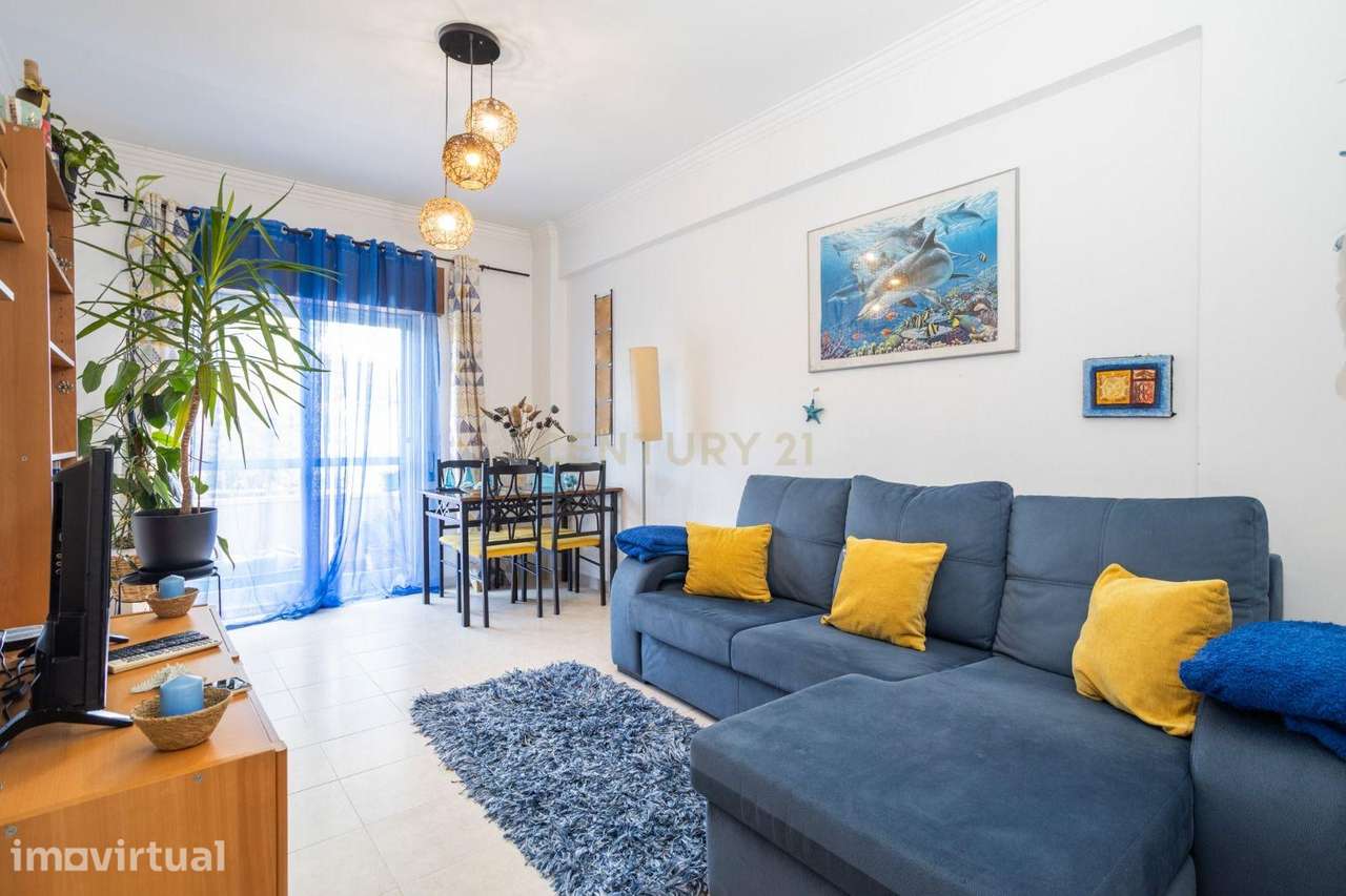 Apartamento T2, Amplo e Luminoso, no Forte da Casa - Grande imagem: 2/24