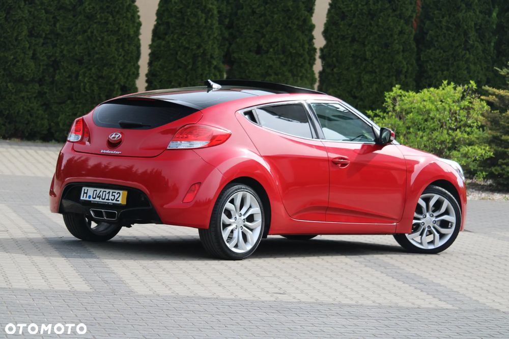 Hyundai Veloster - 11