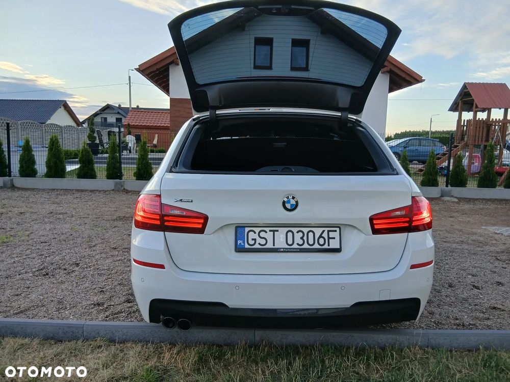 BMW Seria 5 520d xDrive - 10