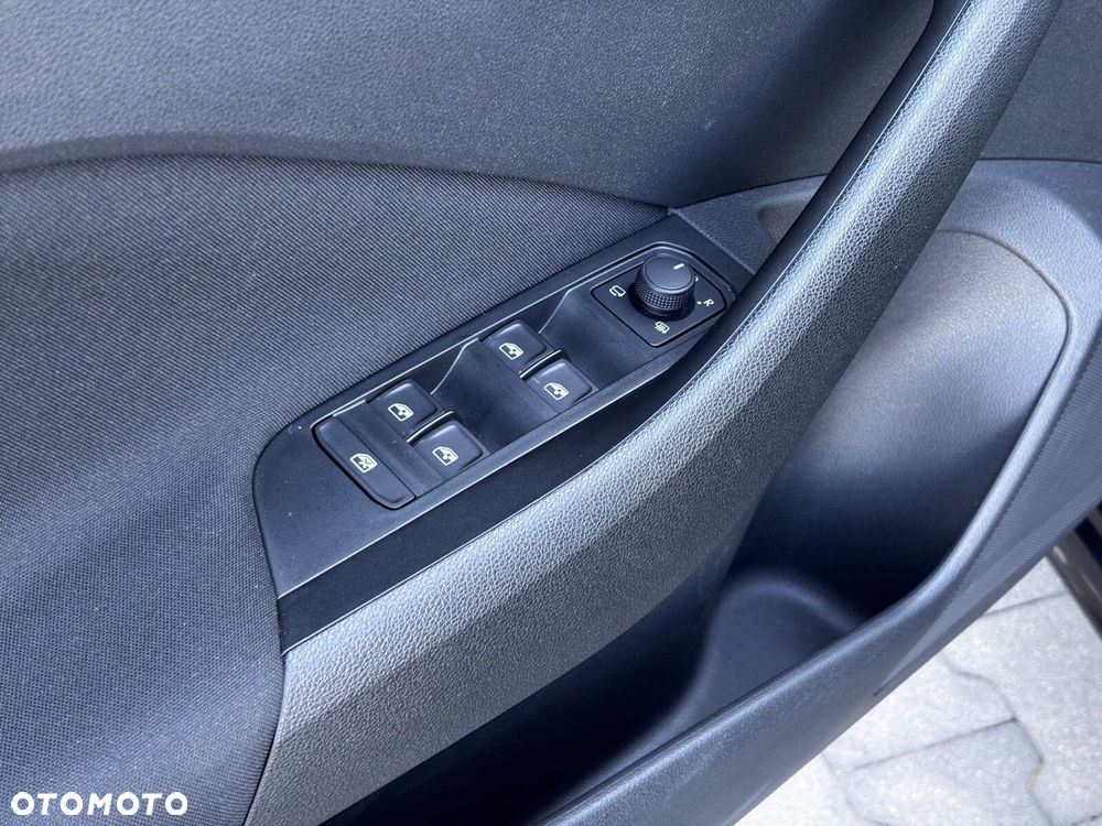 Skoda Kamiq 1.0 TSI Selection DSG - 33