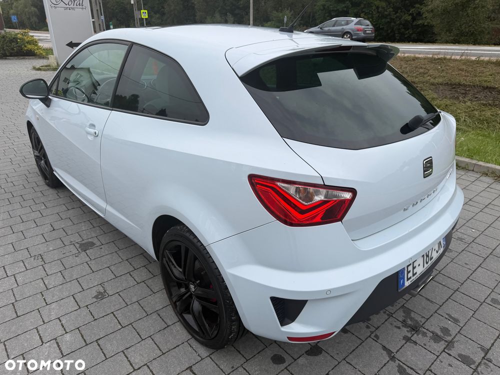 Seat Ibiza SC 1.8 TSI S&S Cupra - 4