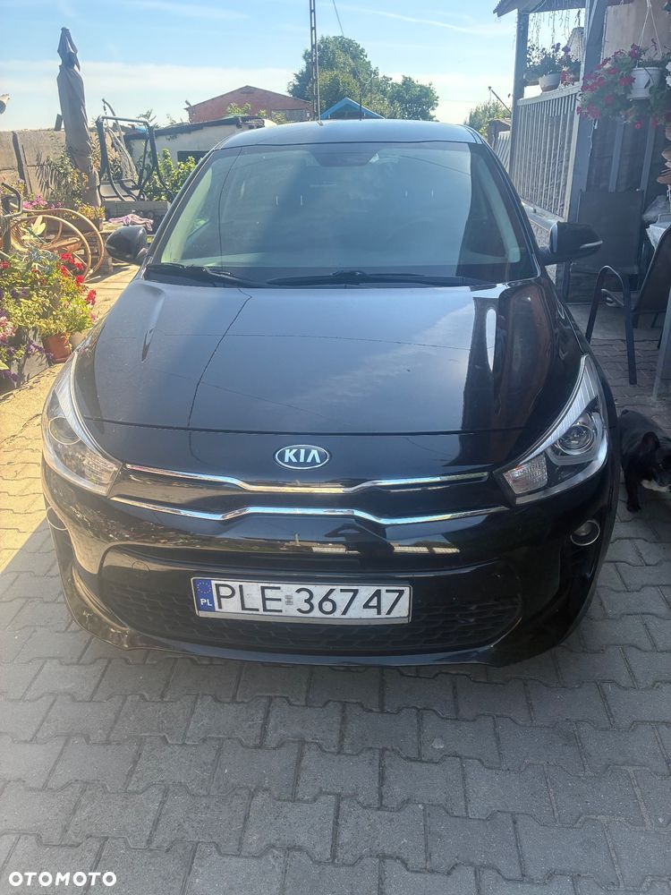 Kia Rio 1.2 L - 9