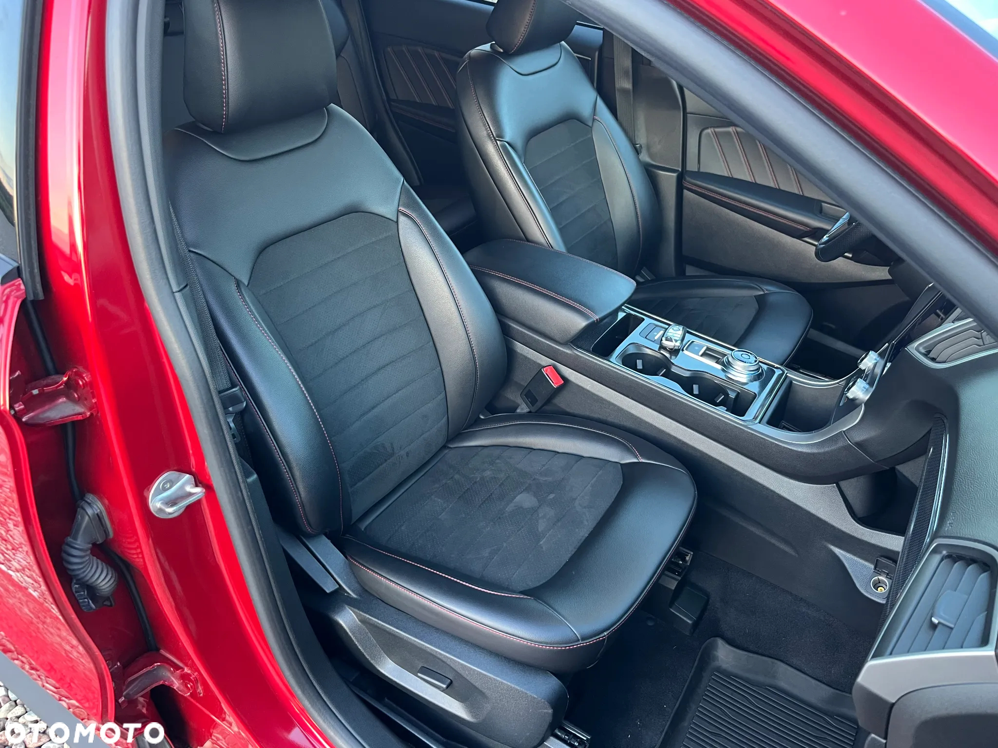 Ford Edge - 11