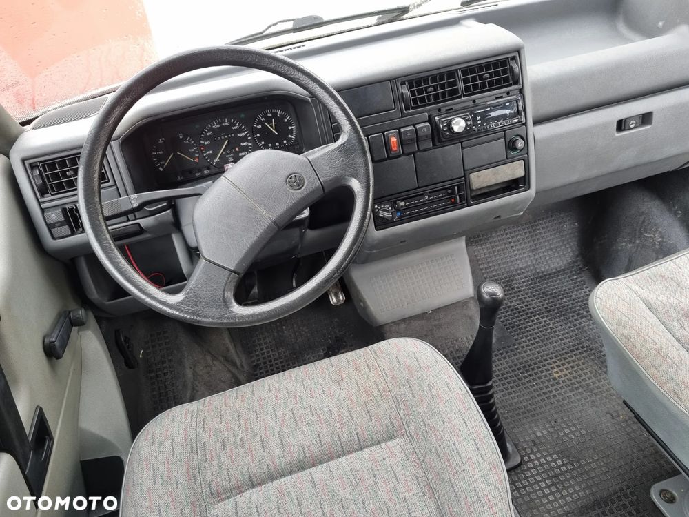 Volkswagen Transporter - 12
