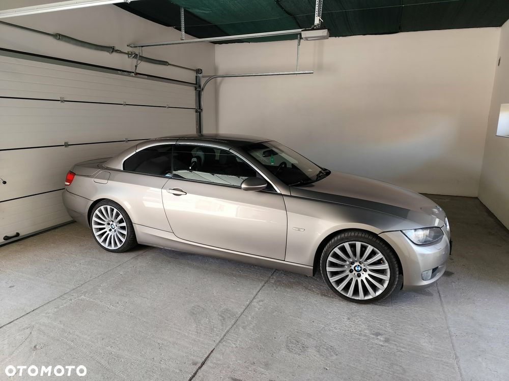 BMW Seria 3 325d DPF - 1