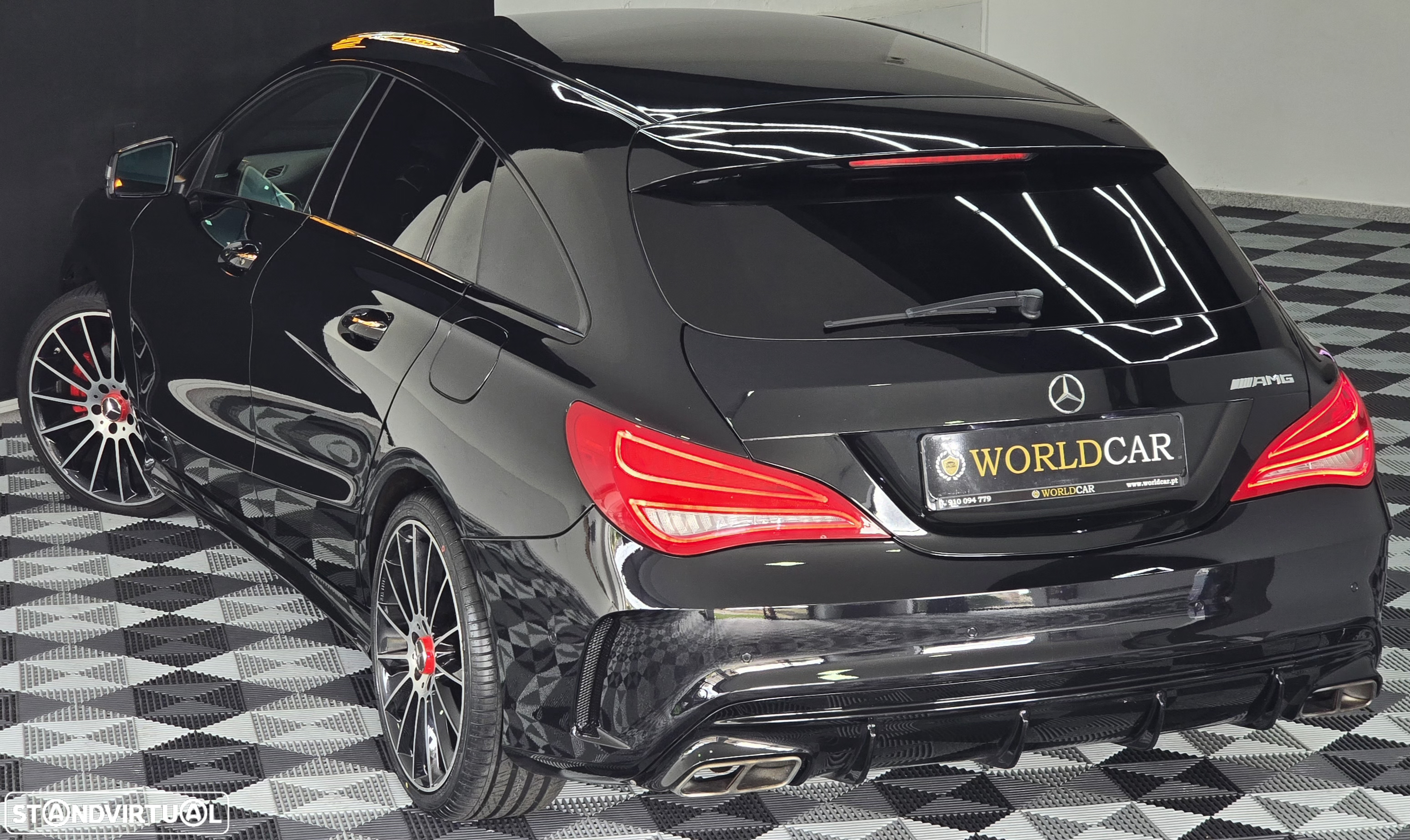 Mercedes-Benz CLA 220 d Shooting Brake AMG Line Aut. - 31