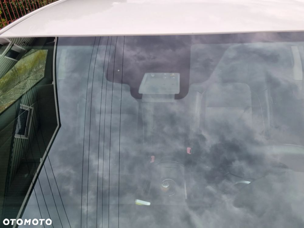 Toyota Avensis - 18
