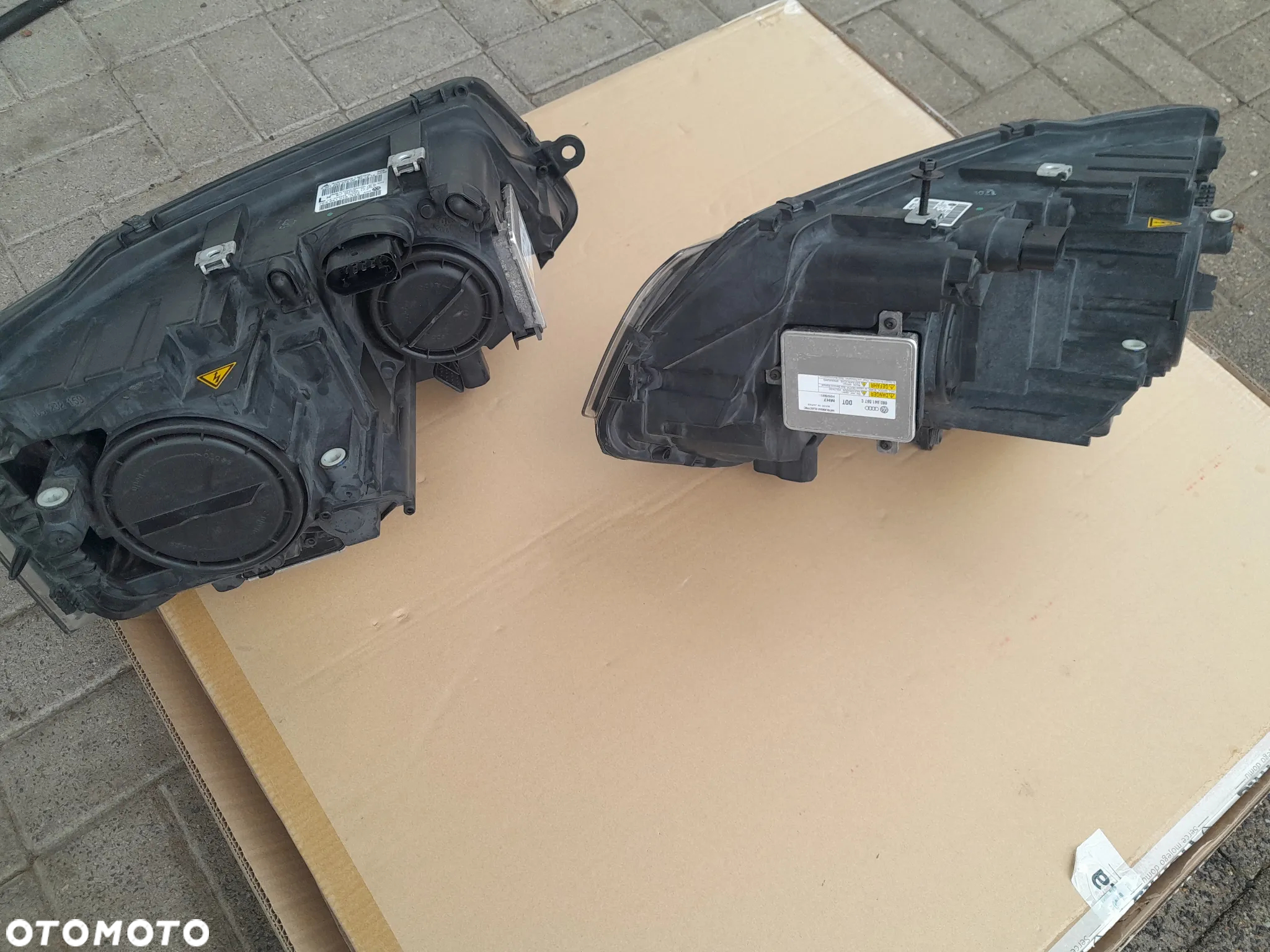 Vw T5 lift lampy przod Xenon prawa lewa - 3