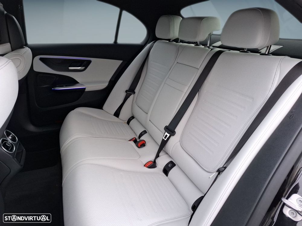 Mercedes-Benz C 300 e - 14