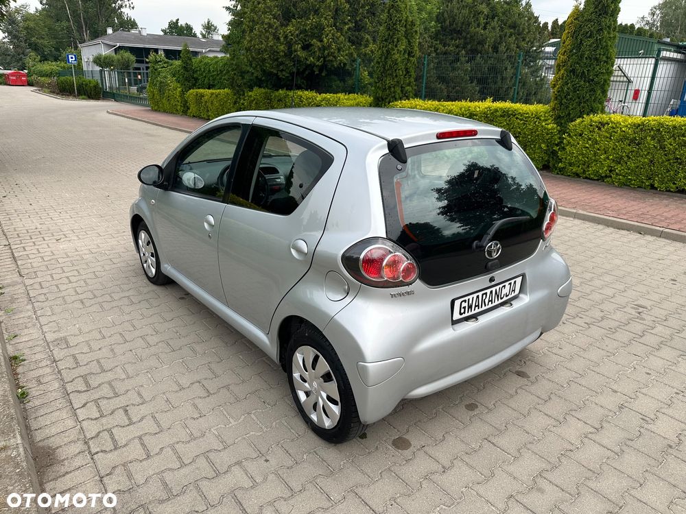 Toyota Aygo Cool - 10
