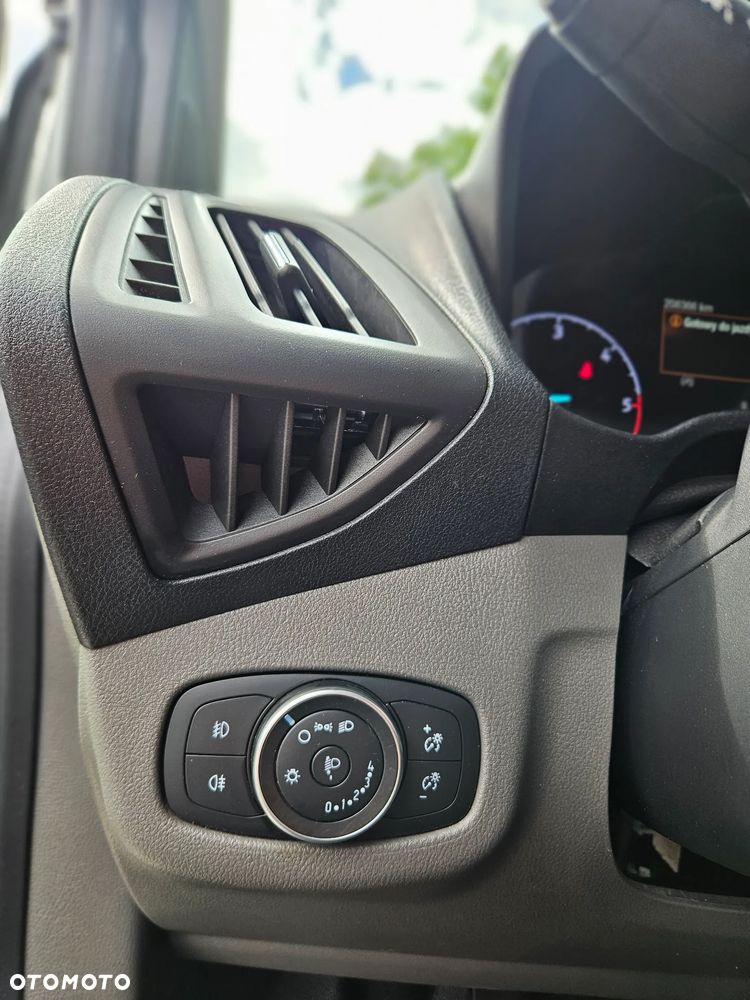 Ford Tourneo Connect - 23