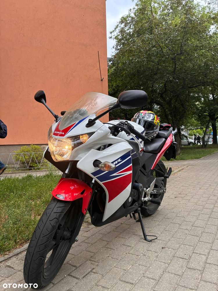 Honda CBR - 3