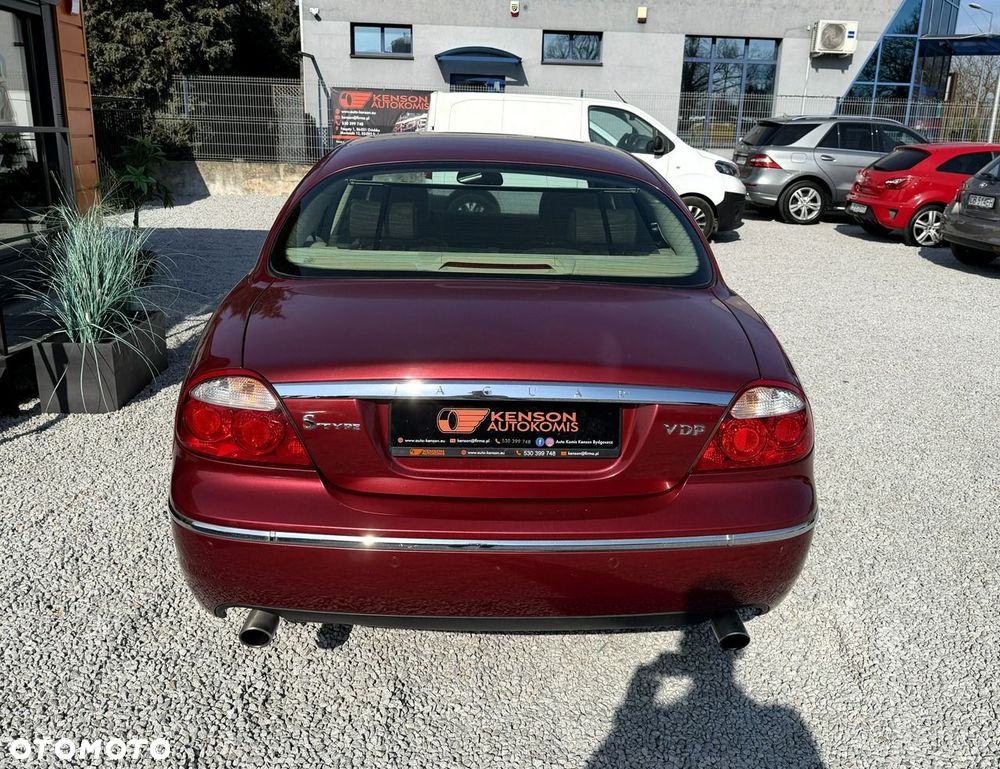 Jaguar S-Type - 39