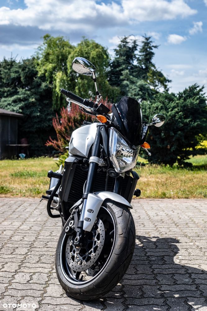 Yamaha FZ - 10