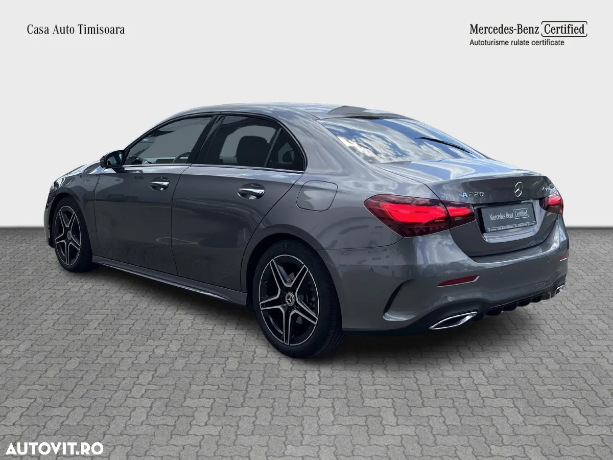 Mercedes-Benz A 220 4MATIC Sedan Aut. - 4