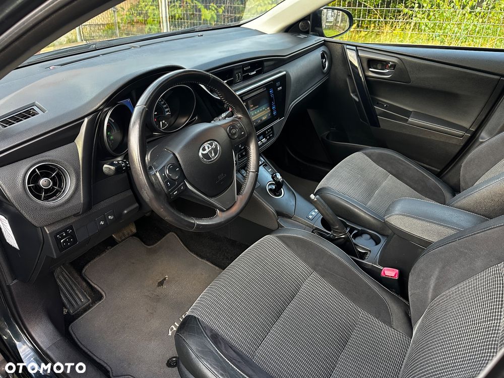 Toyota Auris - 15