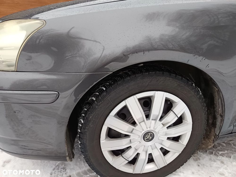 Toyota Avensis 2.0 D-4D - 8