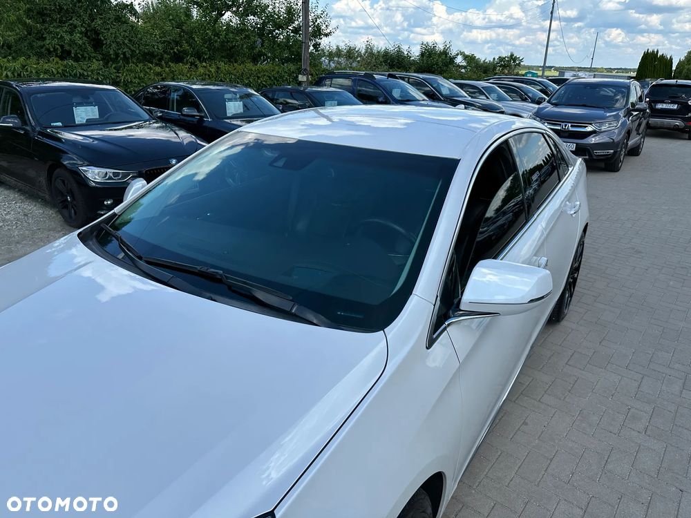 Cadillac XTS - 34