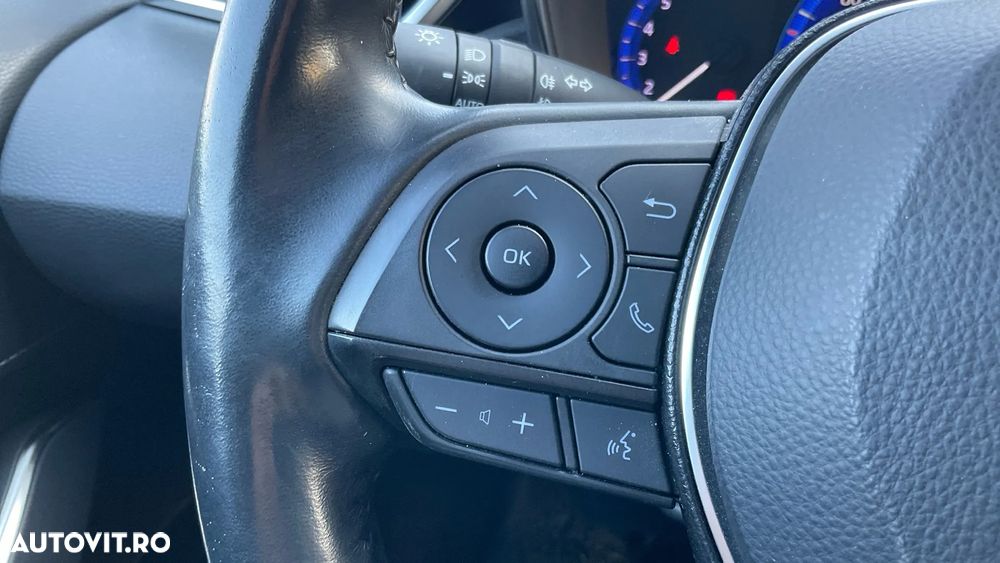 Toyota Corolla 1.8 HSD Exclusive interior Negru - 30