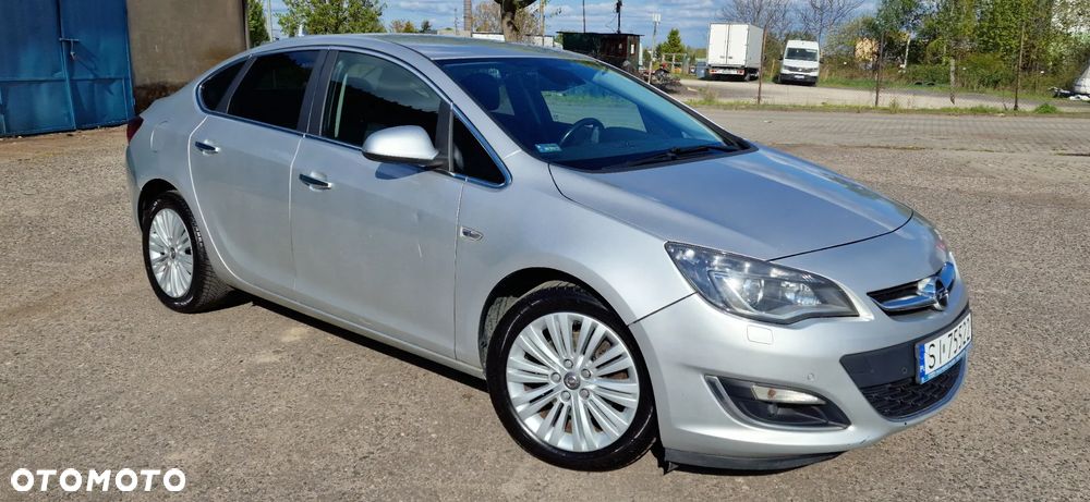 Opel Astra - 2