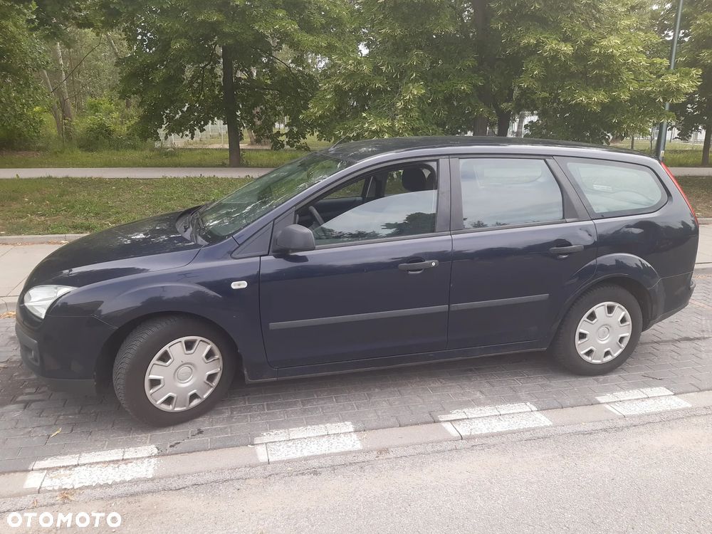 Ford Focus 1.6 TDCi Ambiente - 3