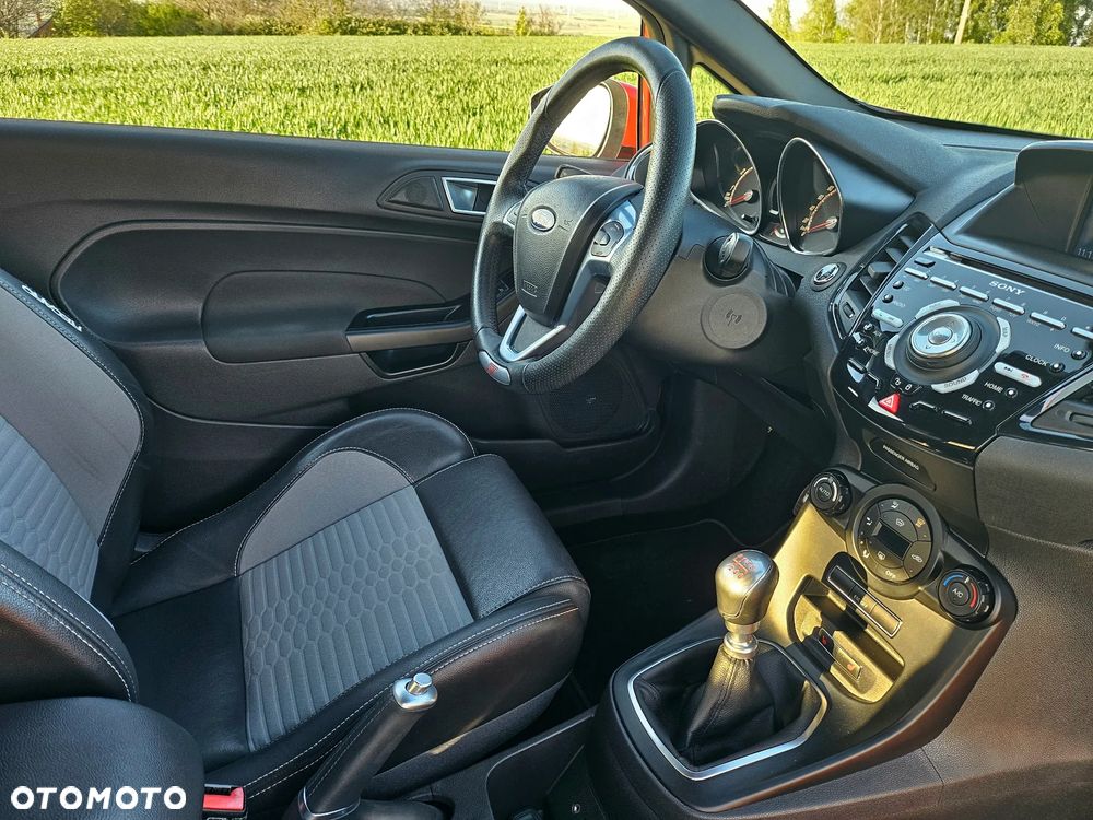 Ford Fiesta 1.6 EcoBoost ST - 13
