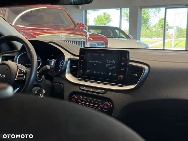 Kia Ceed 1.5 T-GDI M DCT - 19