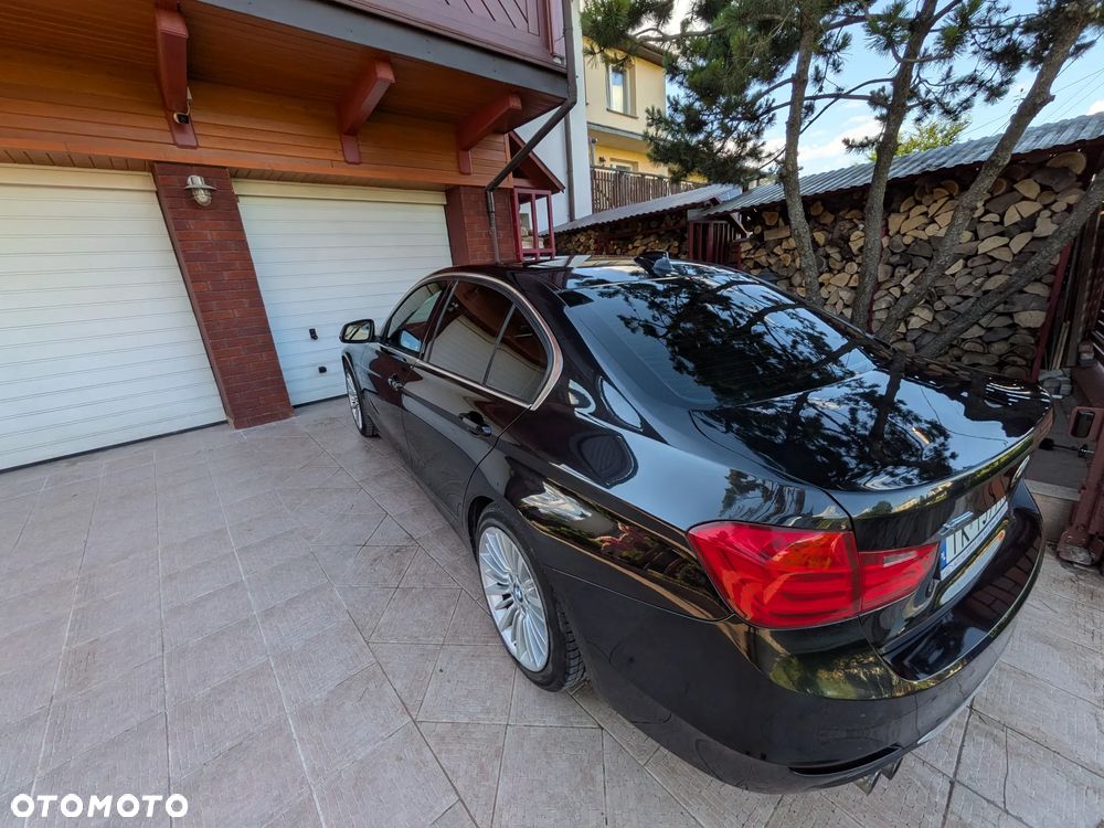 BMW Seria 3 328i Luxury Line - 2