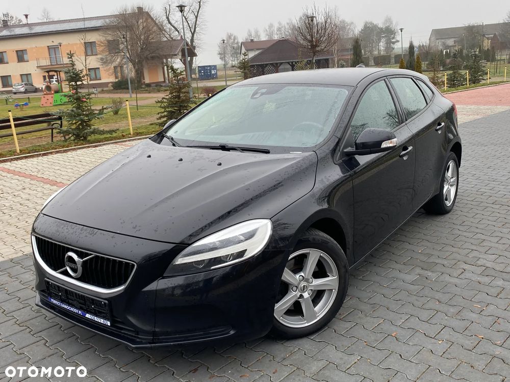 Volvo V40 - 1