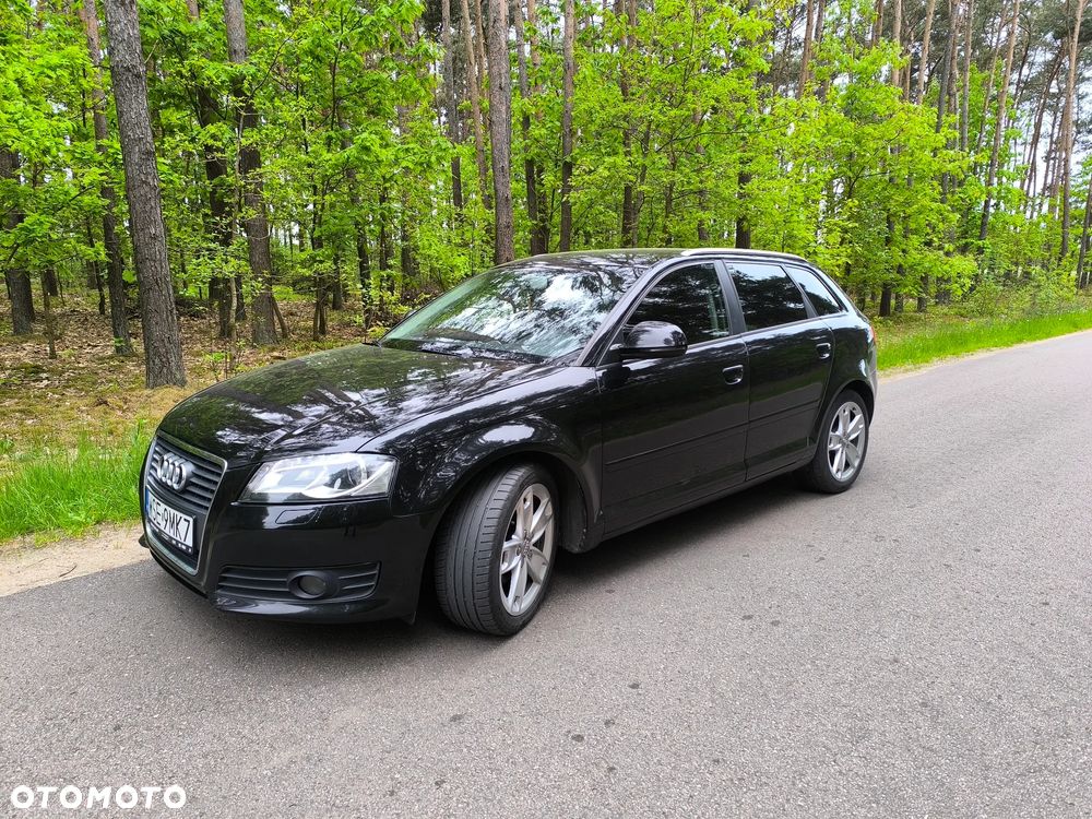 Audi A3 Sportback 1.6 TDI DPF Attraction - 9
