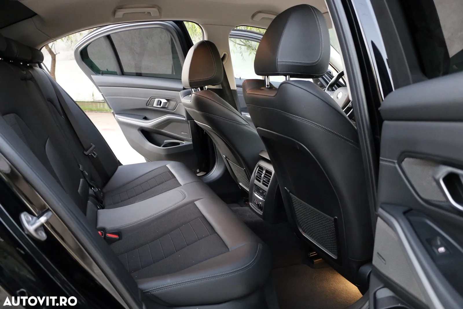 BMW Seria 3 320d xDrive AT MHEV - 13