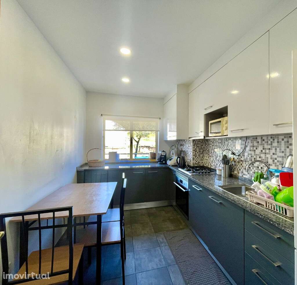 Apartamento T3 com lugar de garagem em zona de Eiras - Grande imagem: 4/11