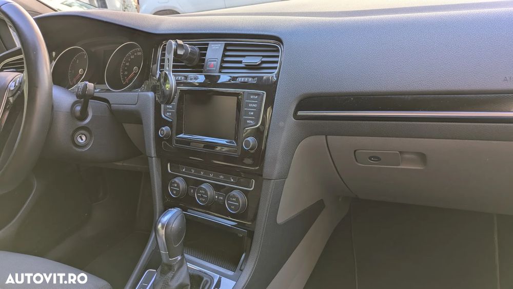 VOLKSWAGEN Golf 2013 — imagine 17