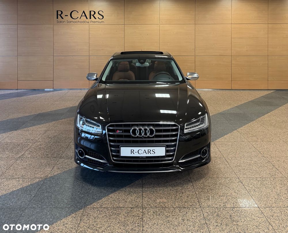 Audi S8 - 5