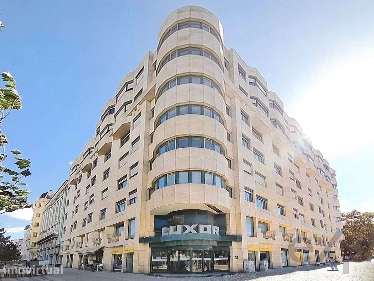 Espaço Comercial em Lisboa para Clínica ou Serviços Empresariais - Grande imagem: 2/13