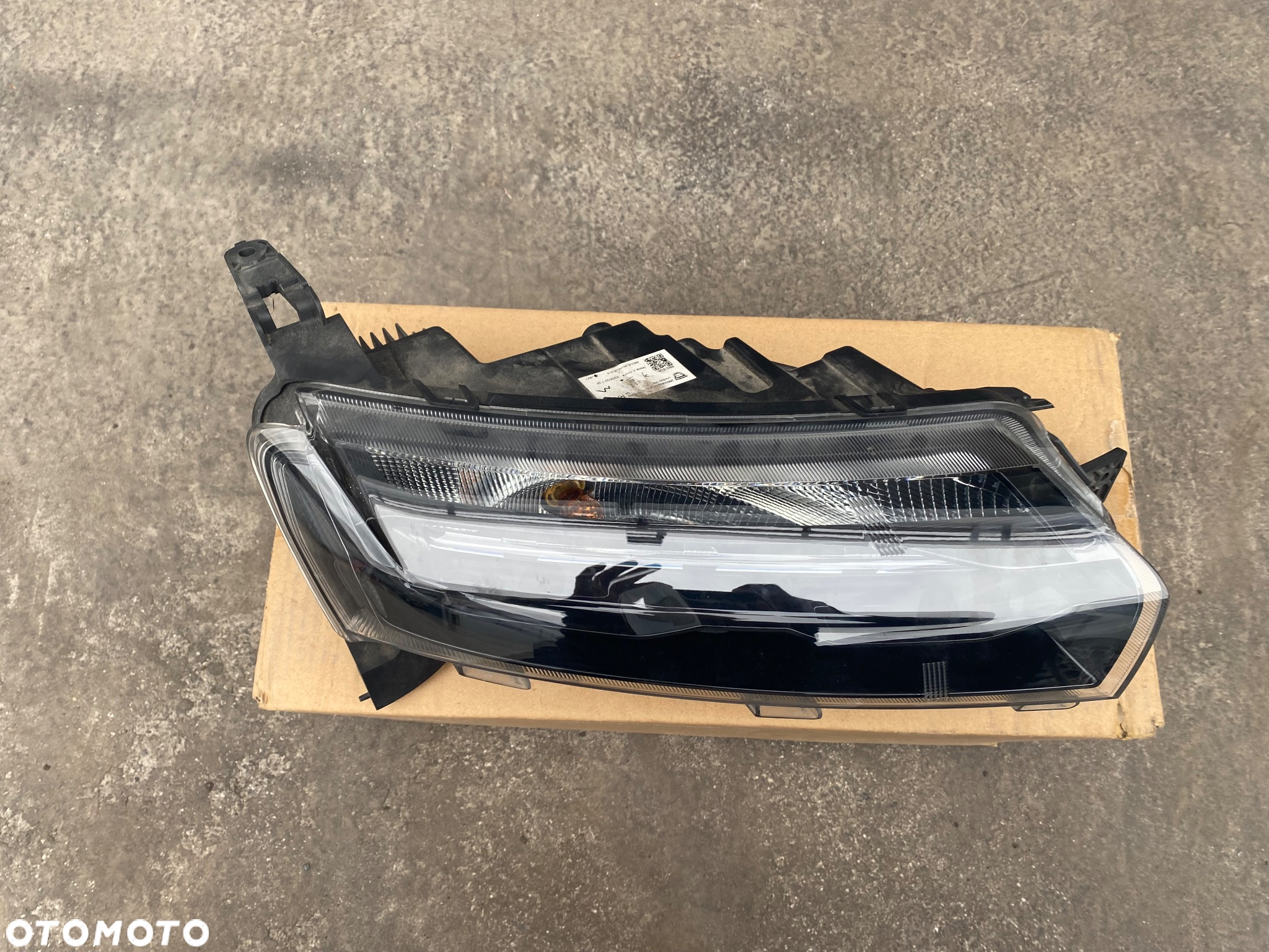 DACIA SPRING IGŁA! KOMPLETNA LAMPA PRZEDNIA PRAWA REFLEKTOR PRAWY PRZÓD   266008993R DRL led Ledowa Wwa - 6