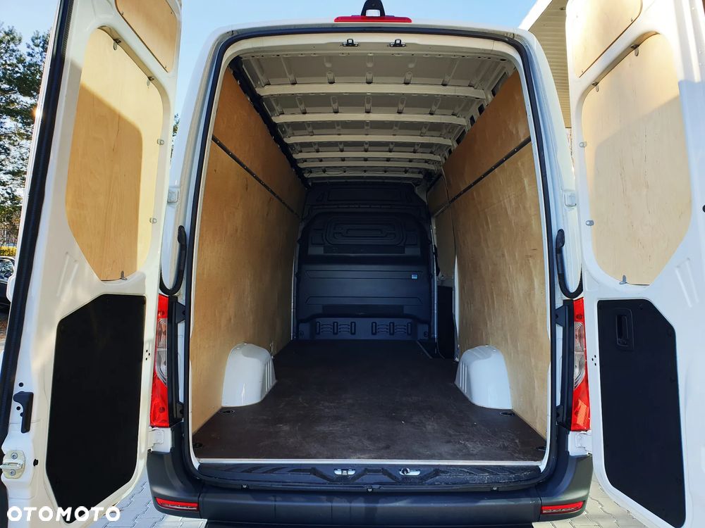 Mercedes-Benz SPRINTER - 9