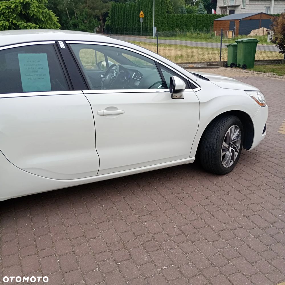 Citroën DS4 e-HDi 115 Chic - 21