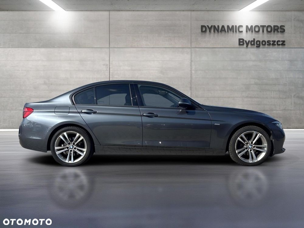 BMW Seria 3 318i Sport Line - 7