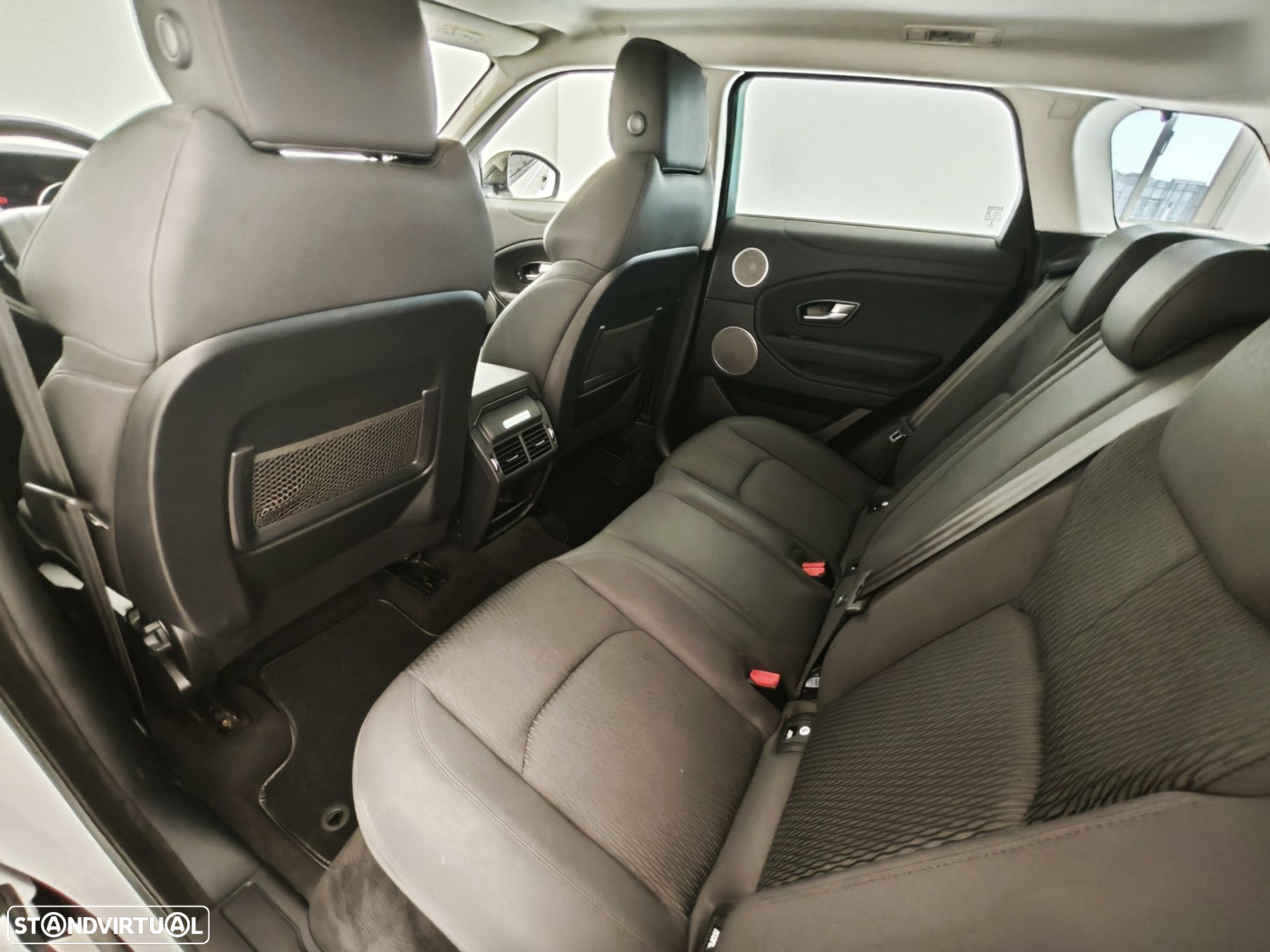 Land Rover Range Rover Evoque TD4 SE Dynamic - 9