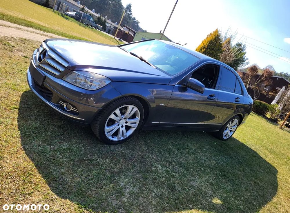 Mercedes-Benz Klasa C 180 BlueEFFICIENCY Avantgarde - 6