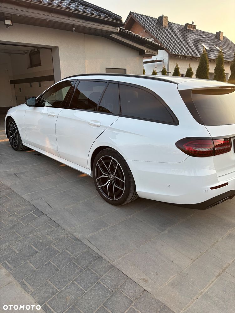 Mercedes-Benz Klasa E 220 d 9G-TRONIC - 4