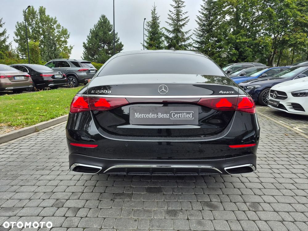 Mercedes-Benz E-Class 2025 photo 3
