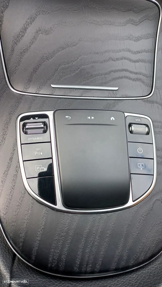 Mercedes-Benz E 300 de AMG Line - 15