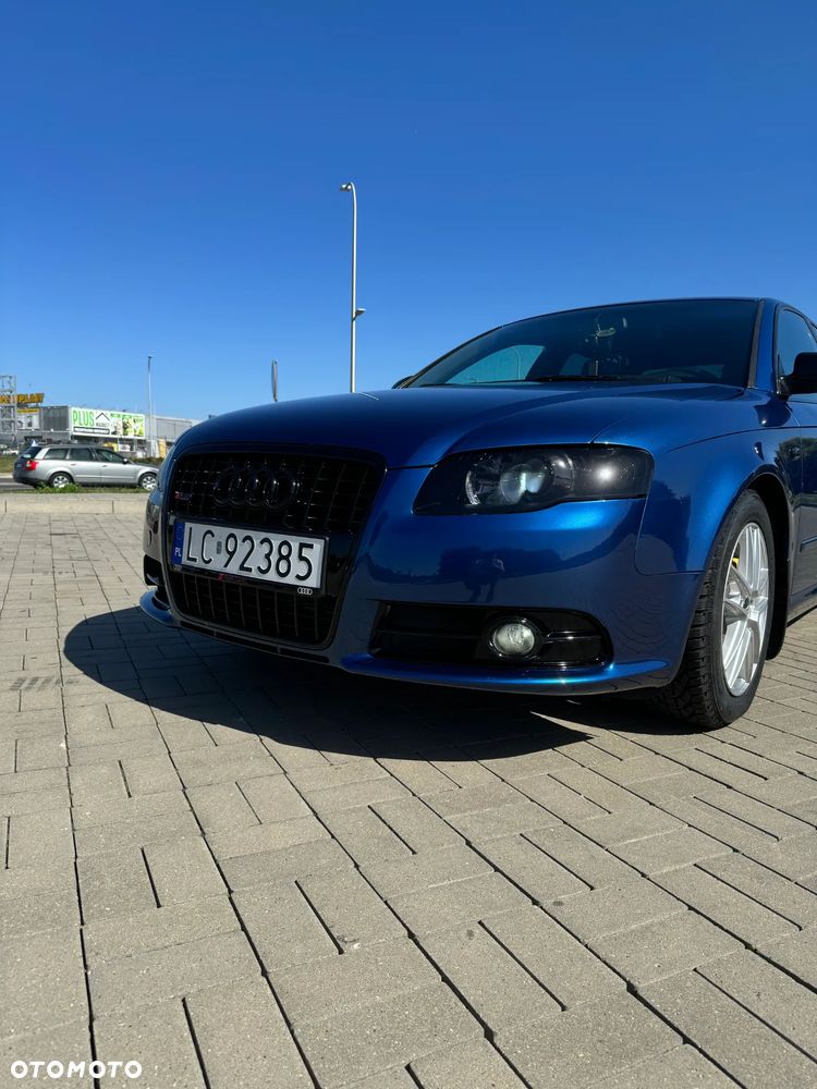 Audi A4 Limousine - 29